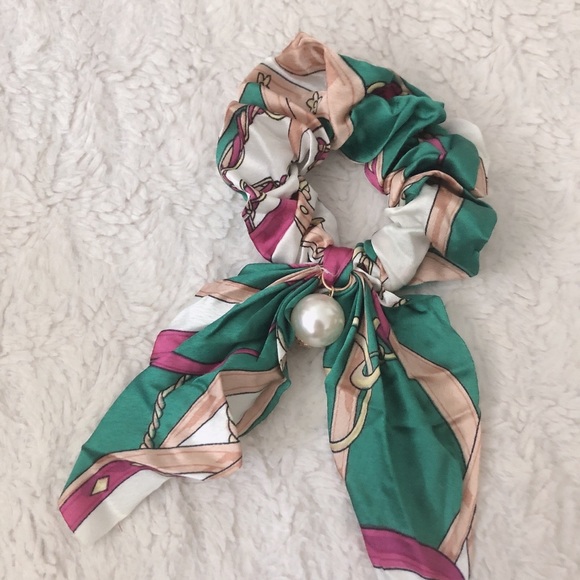 Retro Bow-knot Scrunchie - Picture 2 of 3